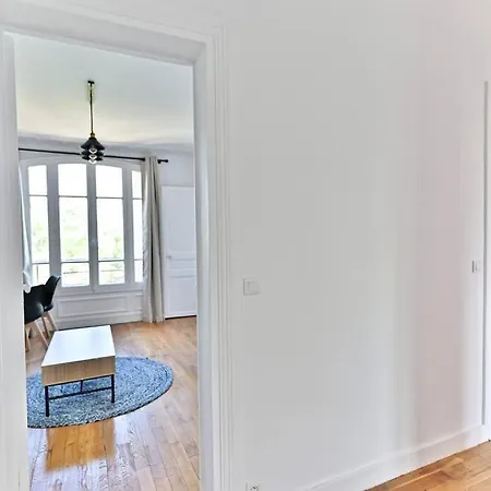 Apartment Lumineux Banlieue Parisienne - Iii *